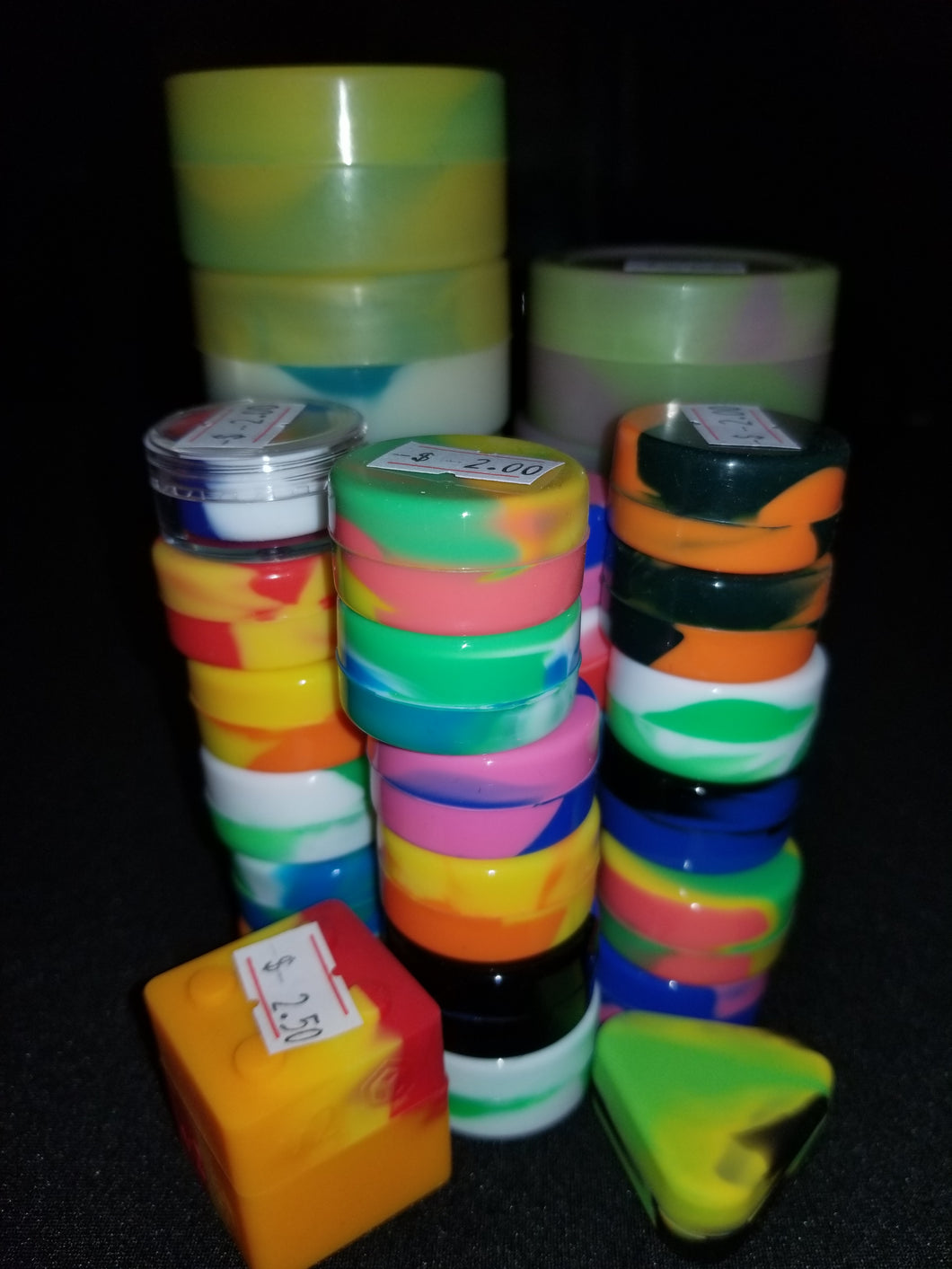Silicone Puck Containers