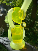 Load image into Gallery viewer, Djinn Glass Lemon Party Recycler Rig #2