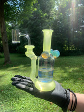 Load image into Gallery viewer, Djinn Glass Yoshi Tube Rig #1