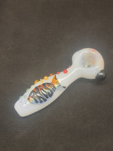 Load image into Gallery viewer, Eran Park Glass Phish Pipe