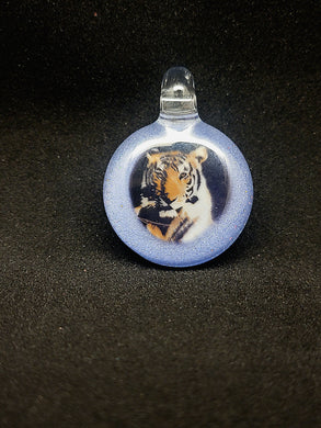 Eran Park Glass Tiger King Blue Crushed Opal Pendant