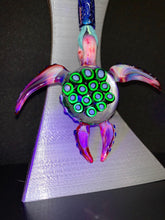 Cargar imagen en el visor de la galería, Eastwood 420 UV Turtle Pendant