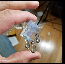 Load image into Gallery viewer, Chaka Glass Ice Cube Pendant
