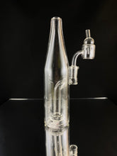 Load image into Gallery viewer, Smokea Sake Bottle Water Pipe Rig