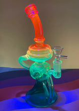 Cargar imagen en el visor de la galería, Smokea Rainbow UV Recycler Rig