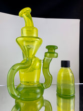 Load image into Gallery viewer, Djinn Glass Rig Lime Party Recycler Rig #17